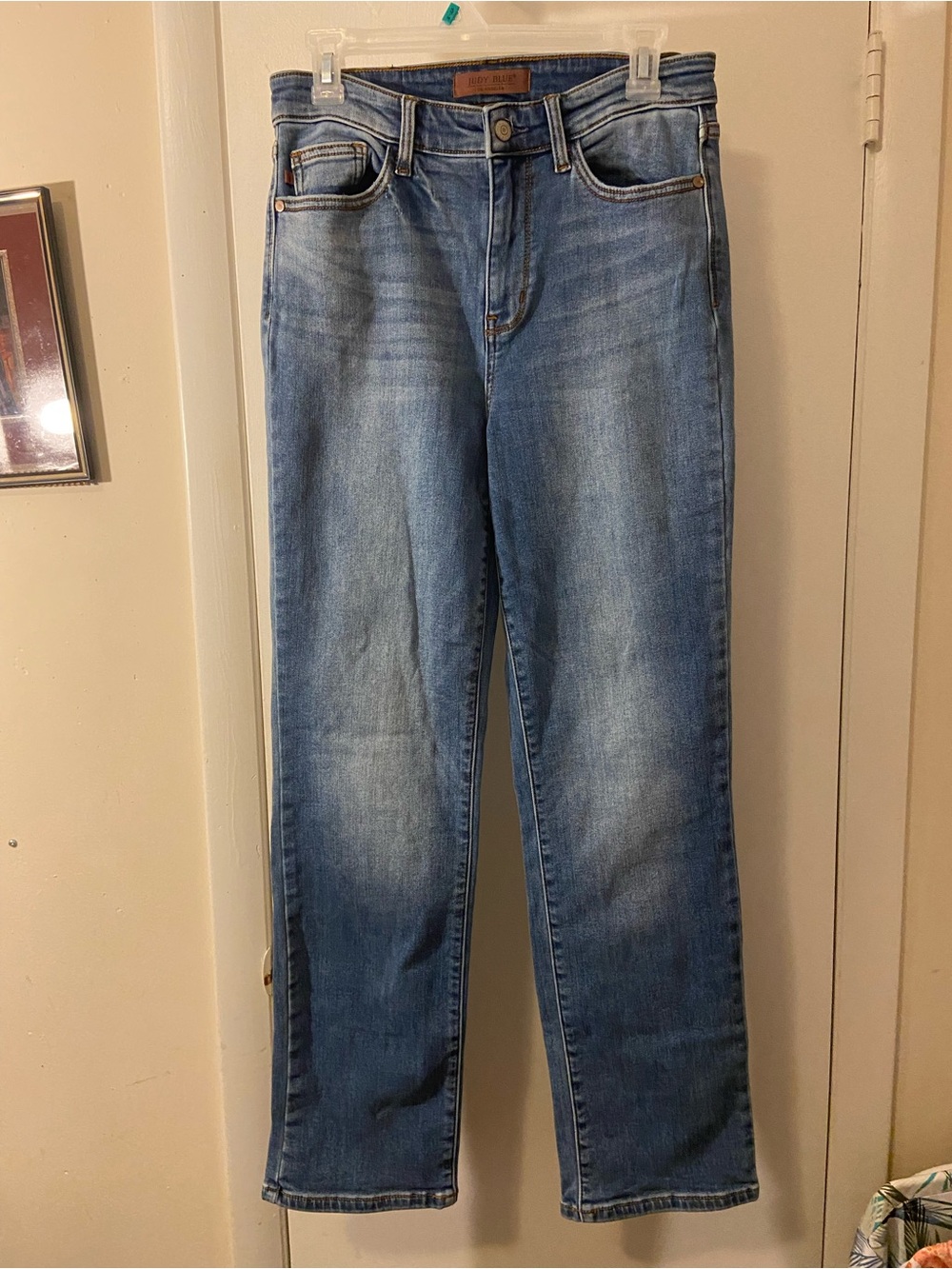 Judy Blue Medium Wash Straight Leg Jeans